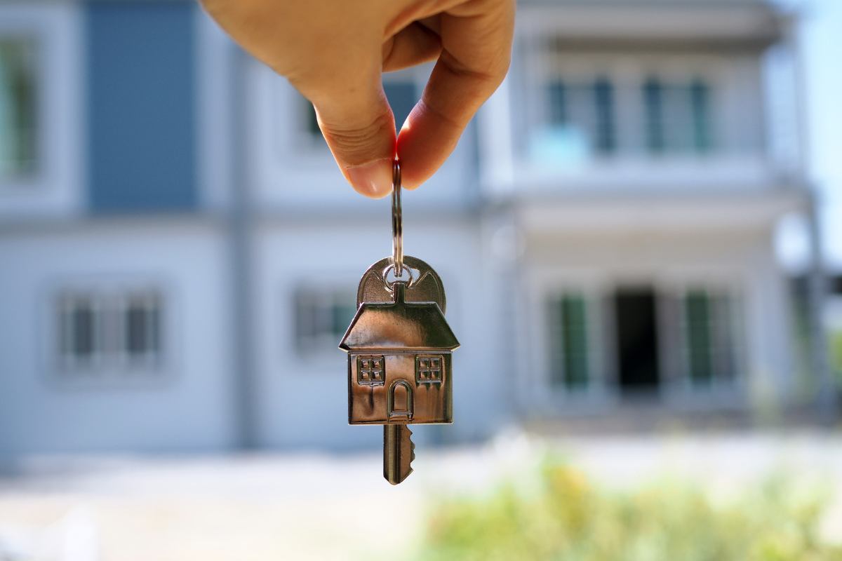 Navigating the Spring Housing Market: Tips for First-Time Homebuyers
